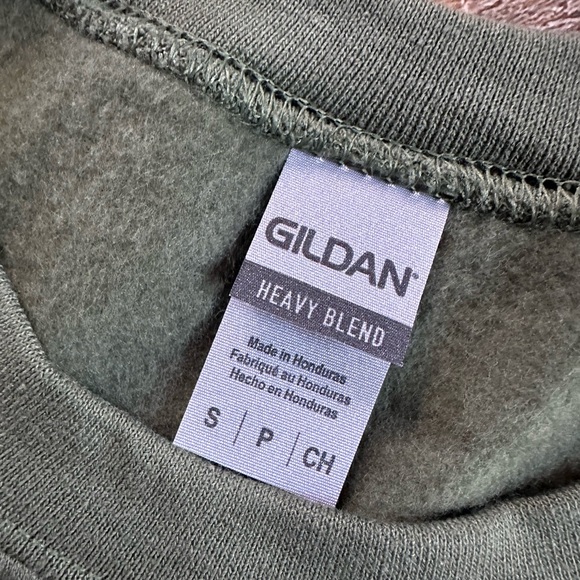 Gildan Green Graphic Crewneck Sweater - Picture 6 of 6